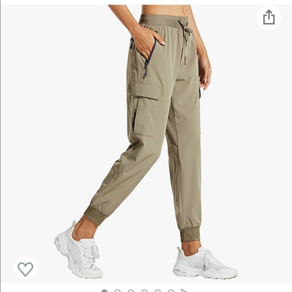 Lightweight athletic joggers